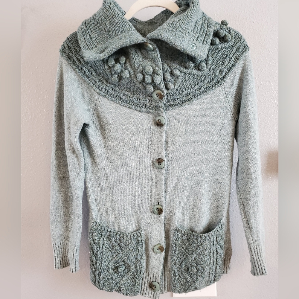 Anthro Cablepom Cardigan Sleeping On Snow, Xs